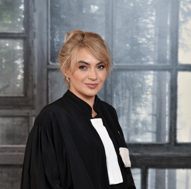 Avocata Silvia Uscov: „România traversează o criză profundă de leadership politic. Politicienii au ajuns să urmeze mulțimea, nu să o conducă”