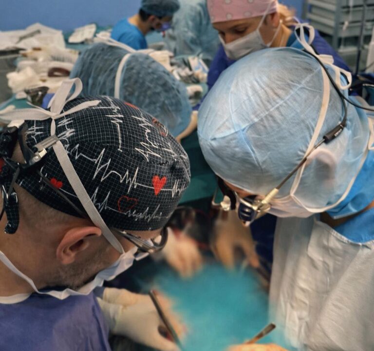 Primul transplant cardiac din România în 2026, realizat la Târgu Mureș: un tânăr de 19 ani a primit o nouă șansă la viață