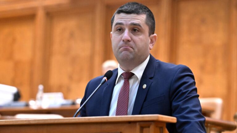 Ministrul Apărării pune la punct Ucraina: „Așteptarea mea e ca atunci când pierzi controlul unei drone să anunți”