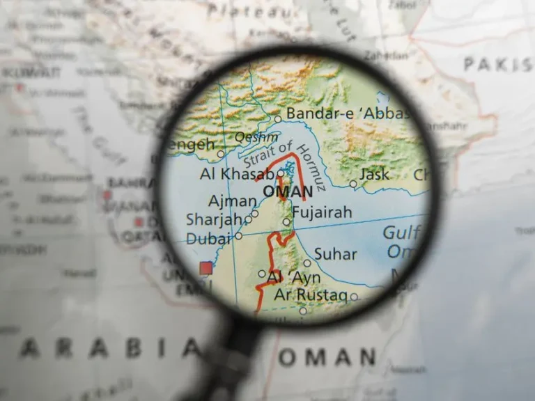 Iranul ameninţă că trece la ofensivă militară dacă SUA nu aplică acordul din iunie
