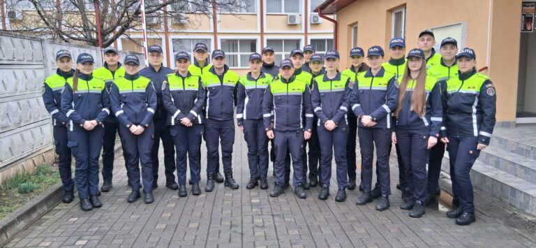 Ziua Porților Deschise la Școala de Agenți de Poliție din Cluj-Napoca. Vizitatorii pot asista la demonstrații tactice