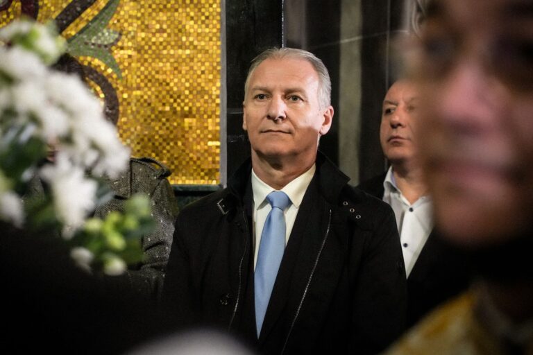 De la Direcția Națională Anticorupție la ședința Partidul Național Liberal: Dinu Iancu Sălăjanu, prezent la reuniunea condusă de Ilie Bolojan