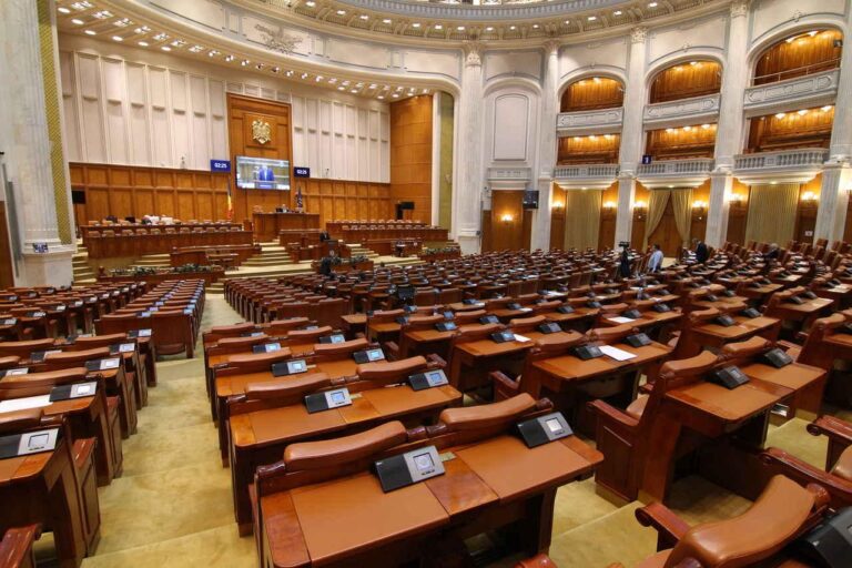 Sorin Grindeanu anunță sesiune extraordinară a Parlamentului pentru proiectele urgente și PNRR