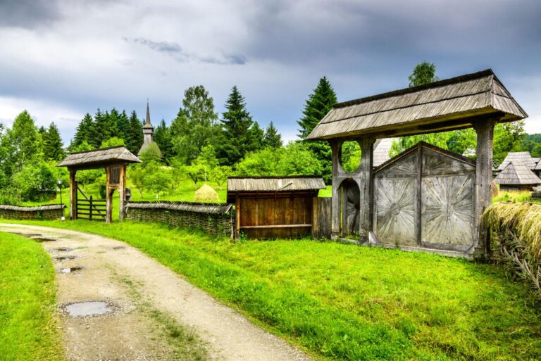 UE schimbă regulile în turism. Ce oportunități și provocări apar pentru România