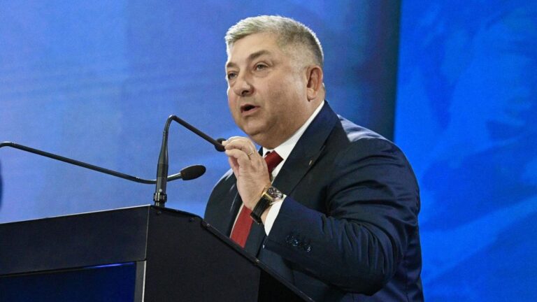 Tișe (PNL) a răbufnit împotriva lui Bolojan: „Ilie, nu ți-e rușine?!”