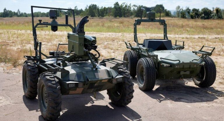 Ucraina accelerează războiul robotizat: 50.000 de roboți de luptă comandați în 2026