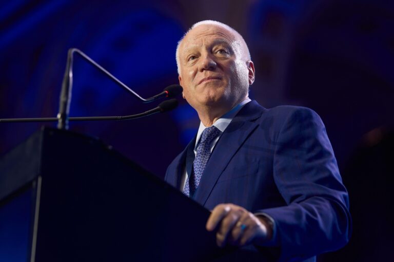 Valeriu Stoica avertizează: „Dacă Guvernul Veștea trece cu voturile AUR, se oficializează alianța PSD-AUR”