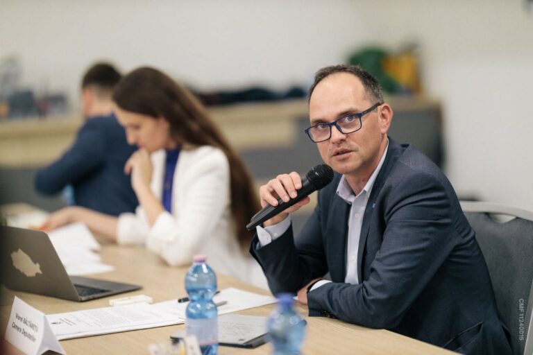Viorel Băltărețu (USR): „Cea mai scumpă decizie este să amâni o decizie”. Avertisment privind efectele crizei politice asupra economiei