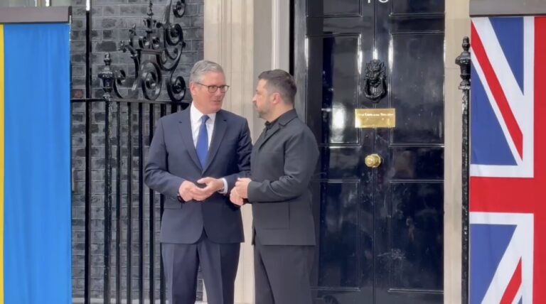 VIDEO | Zelenski cere presiune maximă asupra Rusiei și participarea Europei la negocieri, în timp ce liderii occidentali se reunesc la Londra