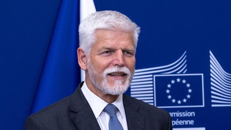 Scandal la Praga: președintele Cehiei, lăsat în afara delegației pentru summitul NATO