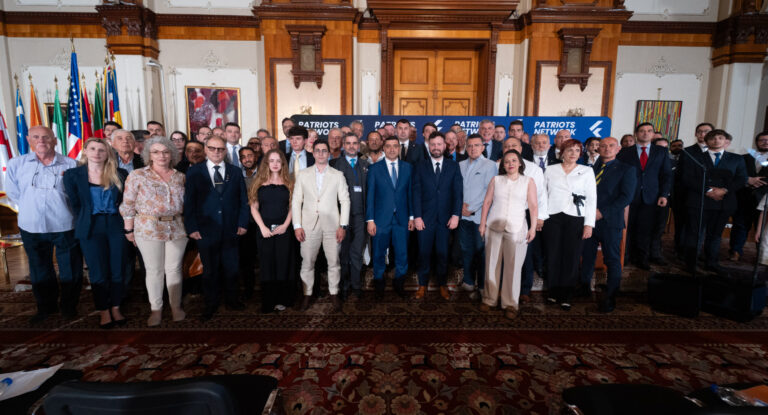 Viitorul statelor-națiune ale Europei în viziunea partidelor suveraniste și naționaliste. Conferința Patriots Network la Parlamentul României
