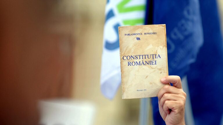 AUR vrea modificarea Constituției după criza guvernamentală: termene-limită pentru desemnarea premierului și dizolvarea Parlamentului