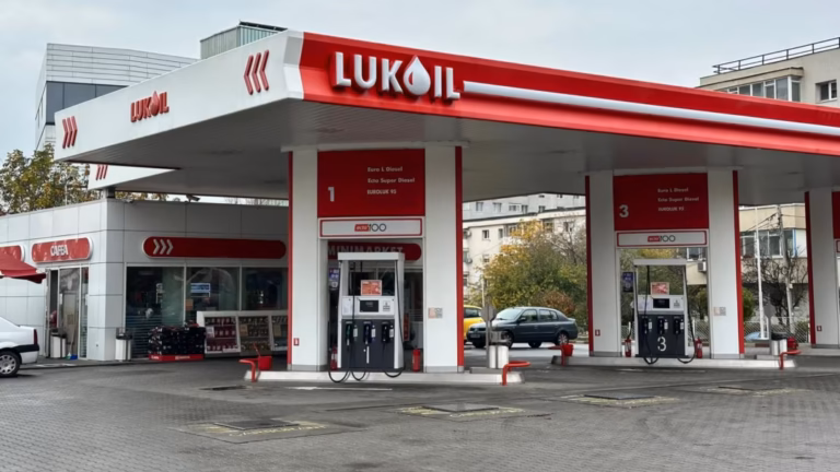 Petrotel Lukoil intră în insolvență. Tribunalul Prahova a deschis procedura generală