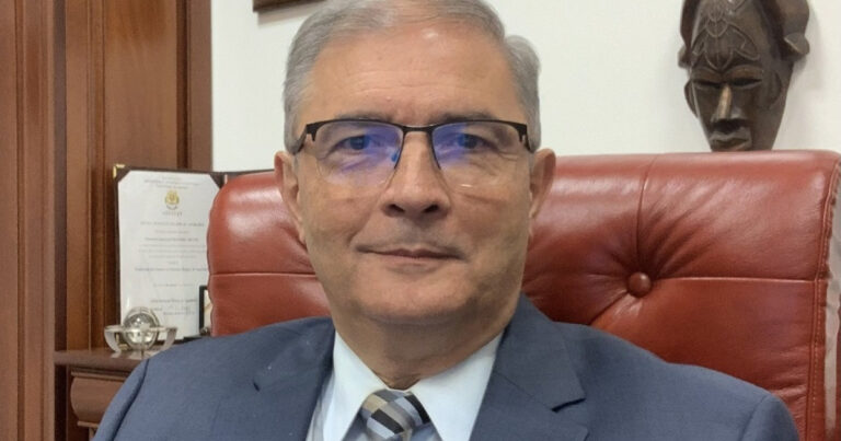 Silviu Predoiu îl critică pe Nicușor Dan pentru absența de la Ziua Marinei: „Când fișa postului cere un comandant și realitatea îți dă un absent”