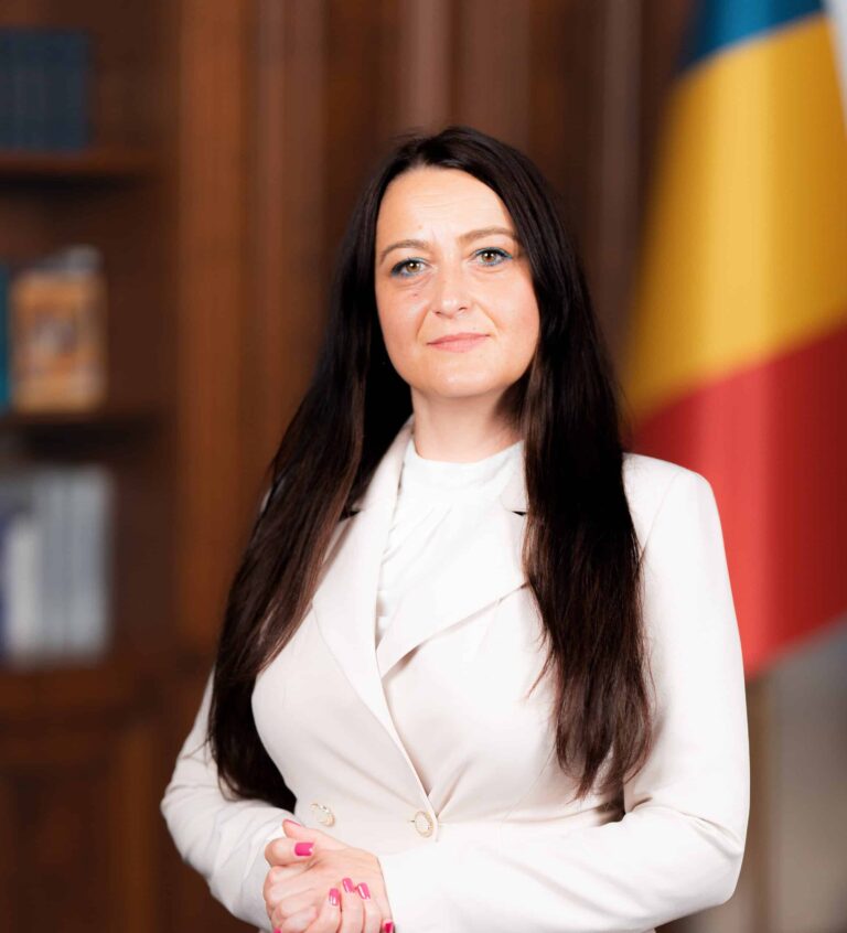 Cristina Butură (deputat AUR): „Guvernul împinge sistemul sanitar în colaps, iar cei care salvează vieți sunt lăsați fără sprijin”