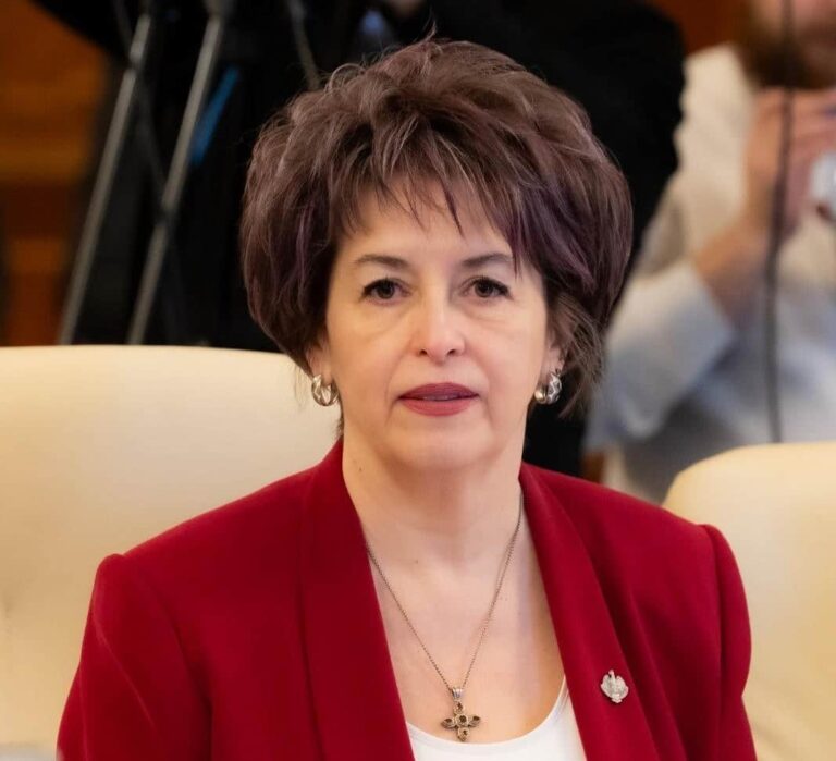 AUR cere prelungirea termenului pentru TVA de 9% la locuințe după blocarea sistemelor ANCPI